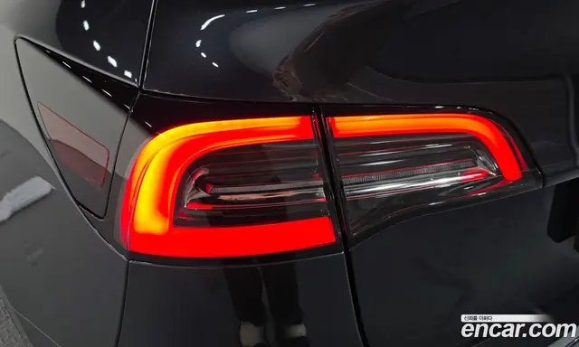 Tesla Model Y 2024 0.2 автомат (гидро), миниатюра 9 Tesla Model Y 2024 0.2 автомат (гидро), миниатюра 9