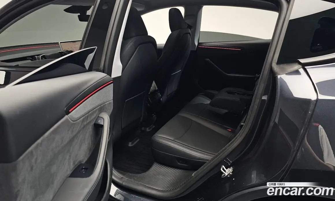 Tesla Model Y 2025 0.2 автомат (гидро), фото 16 Tesla Model Y 2025 0.2 автомат (гидро), фото 16