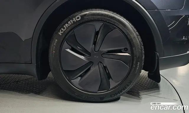 Tesla Model Y 2025 0.2 автомат (гидро), миниатюра 6 Tesla Model Y 2025 0.2 автомат (гидро), миниатюра 6