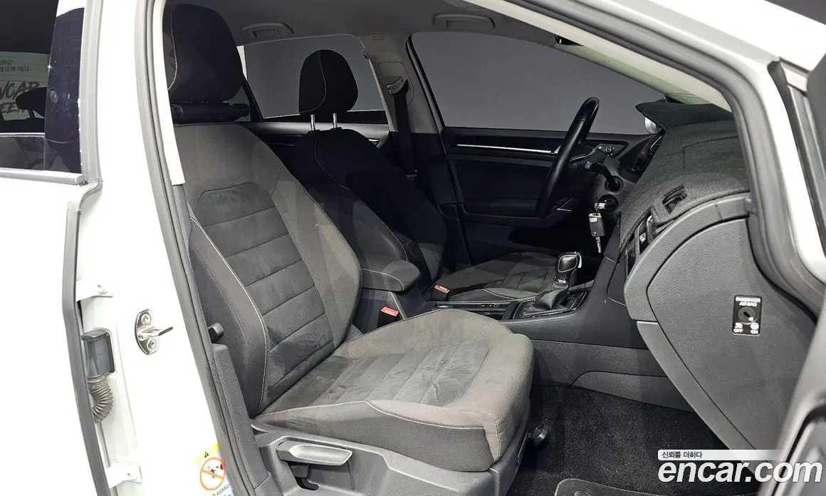 Volkswagen Golf 2014 1.6 автомат (гидро), фото 11 Volkswagen Golf 2014 1.6 автомат (гидро), фото 11