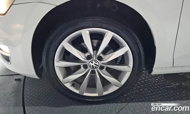 Volkswagen Golf 2014 1.6 автомат (гидро), миниатюра 5 Volkswagen Golf 2014 1.6 автомат (гидро), миниатюра 5