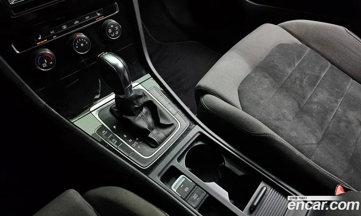 Volkswagen Golf 2014 1.6 автомат (гидро), фото 9 Volkswagen Golf 2014 1.6 автомат (гидро), фото 9