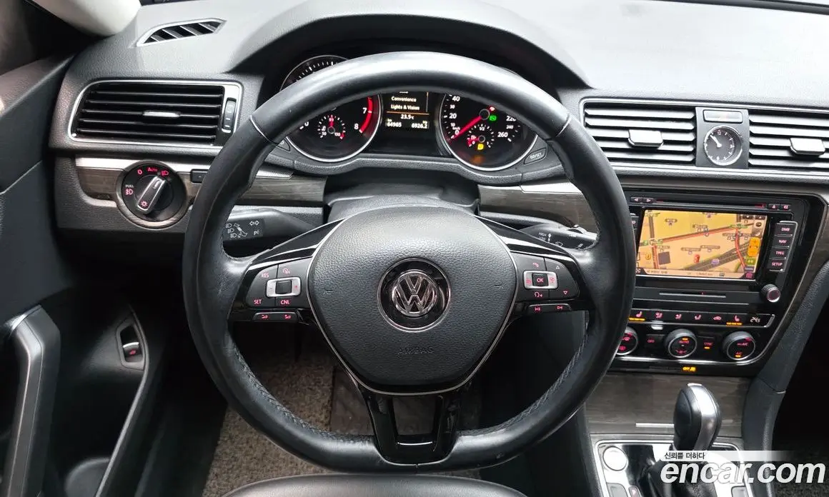 Volkswagen Passat 2016 1.8 автомат (гидро), фото 13 Volkswagen Passat 2016 1.8 автомат (гидро), фото 13