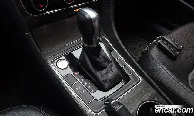 Volkswagen Passat 2016 1.8 автомат (гидро), миниатюра 9 Volkswagen Passat 2016 1.8 автомат (гидро), миниатюра 9