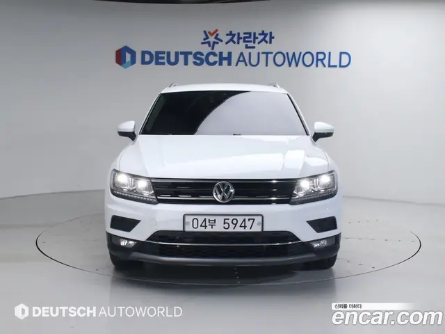 Volkswagen Tiguan 2018 2.0 автомат (гидро), миниатюра 3 Volkswagen Tiguan 2018 2.0 автомат (гидро), миниатюра 3