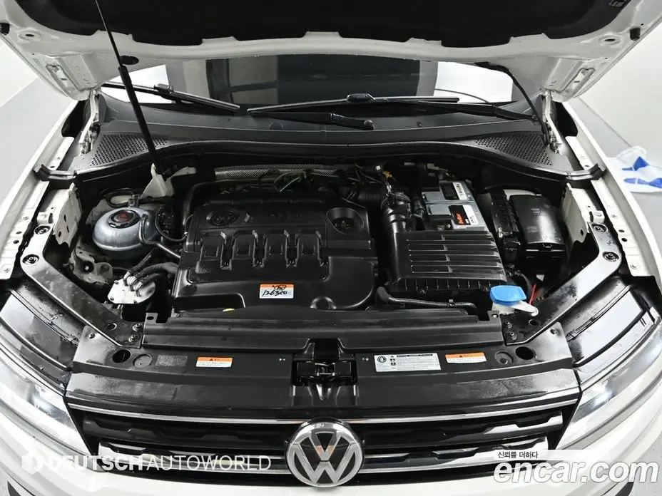 Volkswagen Tiguan 2018 2.0 автомат (гидро), фото 6 Volkswagen Tiguan 2018 2.0 автомат (гидро), фото 6