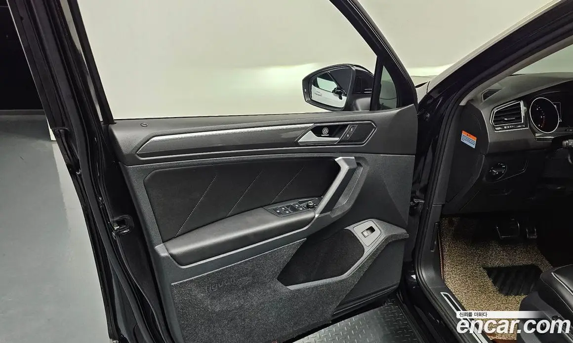 Volkswagen Tiguan 2018 2.0 автомат (гидро), фото 13 Volkswagen Tiguan 2018 2.0 автомат (гидро), фото 13
