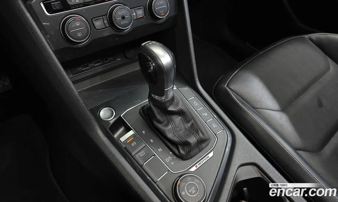 Volkswagen Tiguan 2018 2.0 автомат (гидро), фото 12 Volkswagen Tiguan 2018 2.0 автомат (гидро), фото 12