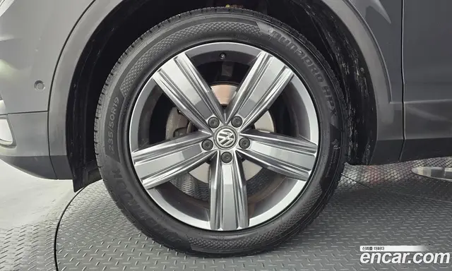 Volkswagen Tiguan 2018 2.0 автомат (гидро), миниатюра 5 Volkswagen Tiguan 2018 2.0 автомат (гидро), миниатюра 5