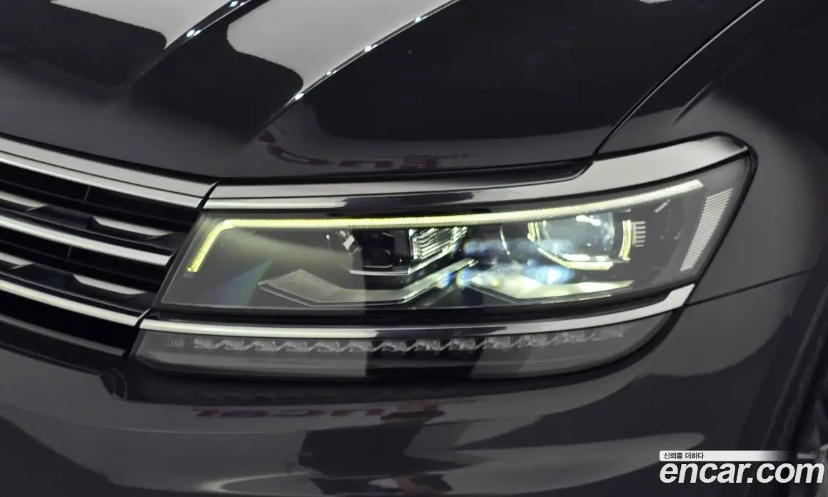 Volkswagen Tiguan 2018 2.0 автомат (гидро), фото 8 Volkswagen Tiguan 2018 2.0 автомат (гидро), фото 8