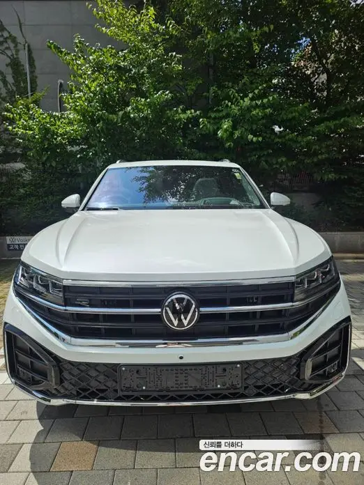 Volkswagen Touareg 2026 3.0 автомат (гидро), фото 1 Volkswagen Touareg 2026 3.0 автомат (гидро), фото 1