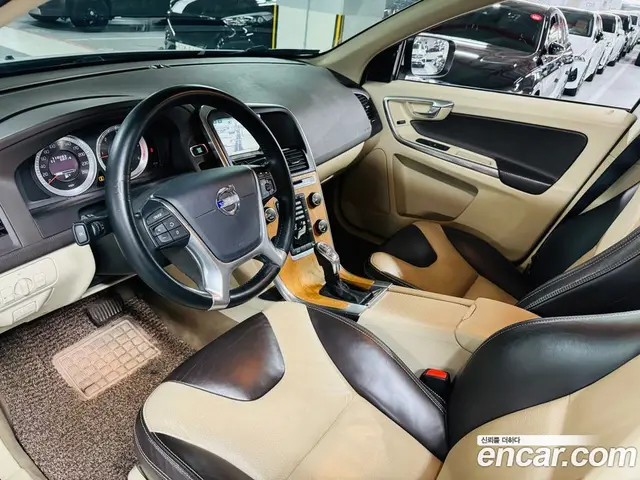 Volvo XC60 2013 2.0 автомат (гидро), миниатюра 12