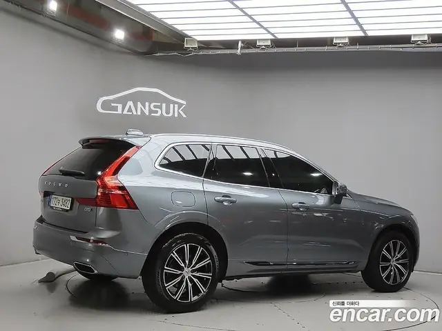 Volvo XC60 2021 2.0 автомат (гидро), миниатюра 4 Volvo XC60 2021 2.0 автомат (гидро), миниатюра 4