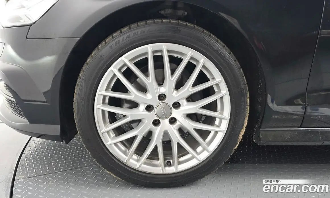 Audi A6 2018 2.0 автомат (гидро), фото 5 Audi A6 2018 2.0 автомат (гидро), фото 5