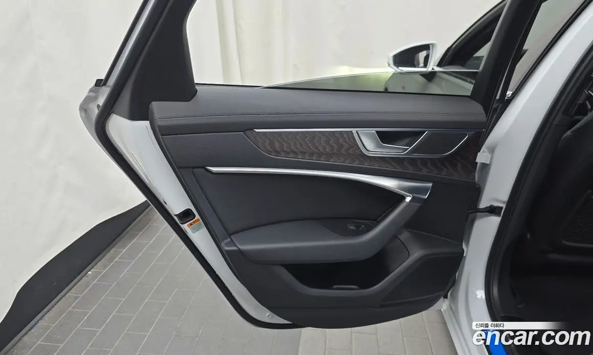 Audi A6 2021 2.0 автомат (гидро), фото 15 Audi A6 2021 2.0 автомат (гидро), фото 15
