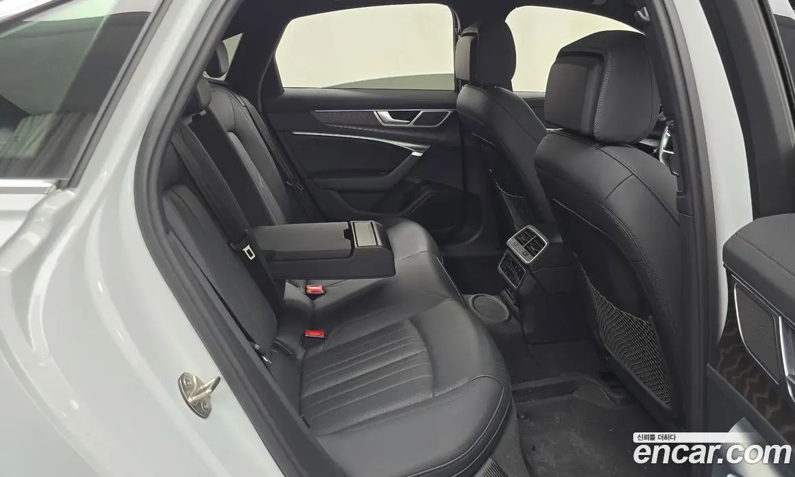 Audi A6 2021 2.0 автомат (гидро), фото 17 Audi A6 2021 2.0 автомат (гидро), фото 17