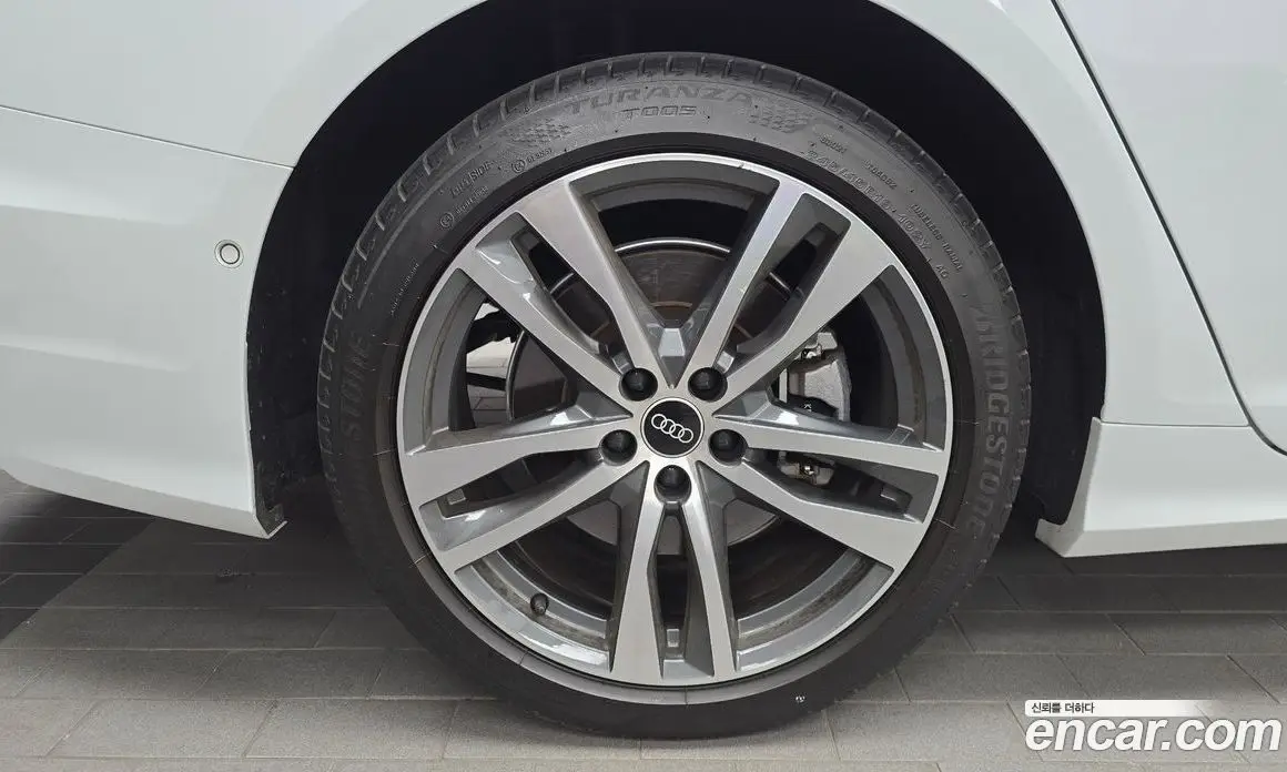 Audi A6 2021 2.0 автомат (гидро), фото 5 Audi A6 2021 2.0 автомат (гидро), фото 5