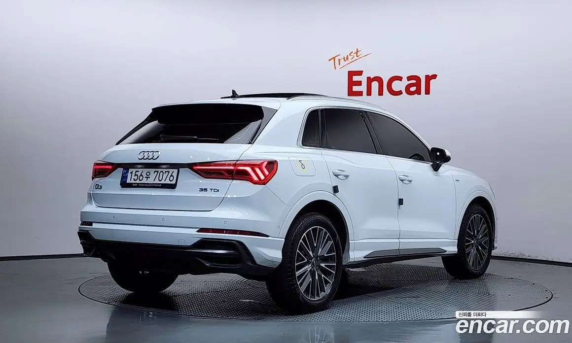 Audi Q3 2022 2.0 автомат (гидро), фото 1 Audi Q3 2022 2.0 автомат (гидро), фото 1