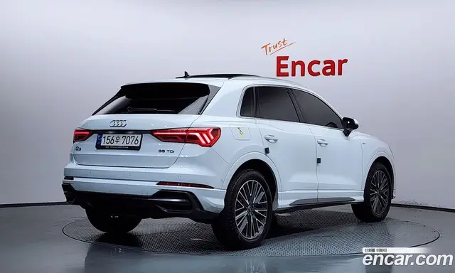 Audi Q3 2022 2.0 автомат (гидро), миниатюра 1 Audi Q3 2022 2.0 автомат (гидро), миниатюра 1