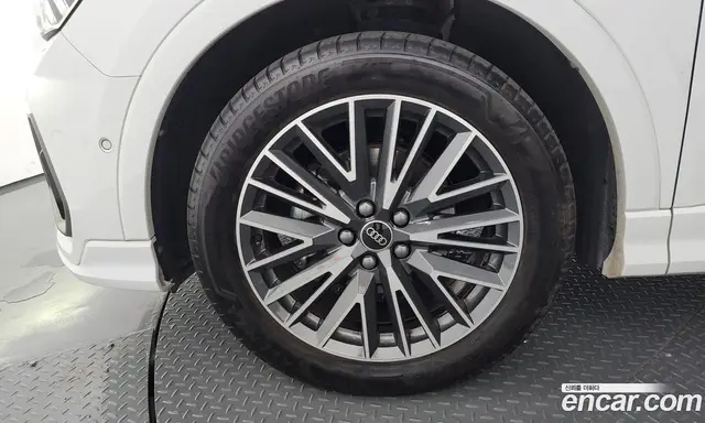 Audi Q3 2022 2.0 автомат (гидро), миниатюра 4 Audi Q3 2022 2.0 автомат (гидро), миниатюра 4