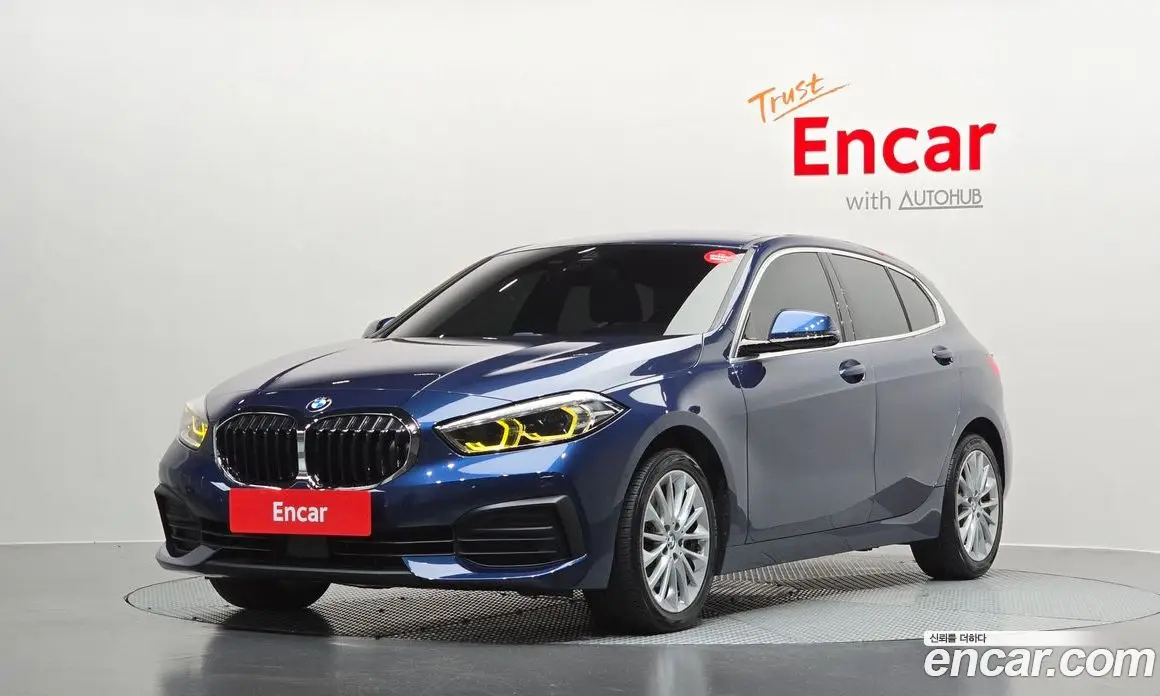 BMW 1 серия 2021 2.0 автомат (гидро), фото 1 BMW 1 серия 2021 2.0 автомат (гидро), фото 1