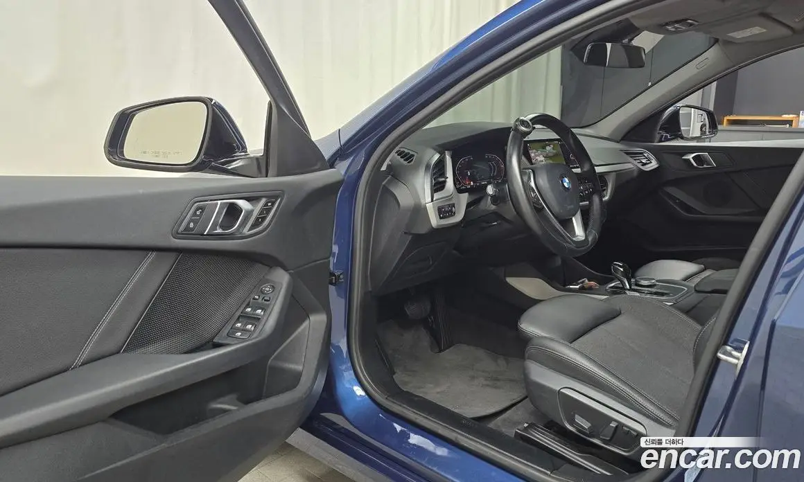 BMW 1 серия 2021 2.0 автомат (гидро), фото 13 BMW 1 серия 2021 2.0 автомат (гидро), фото 13