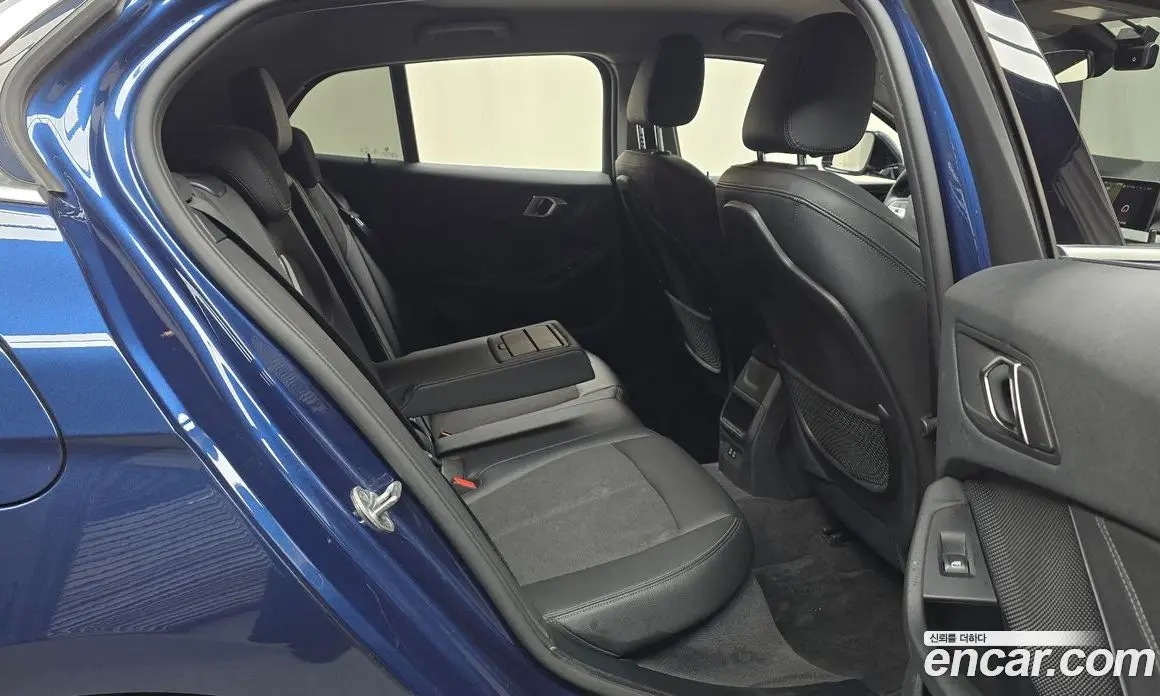 BMW 1 серия 2021 2.0 автомат (гидро), фото 17 BMW 1 серия 2021 2.0 автомат (гидро), фото 17