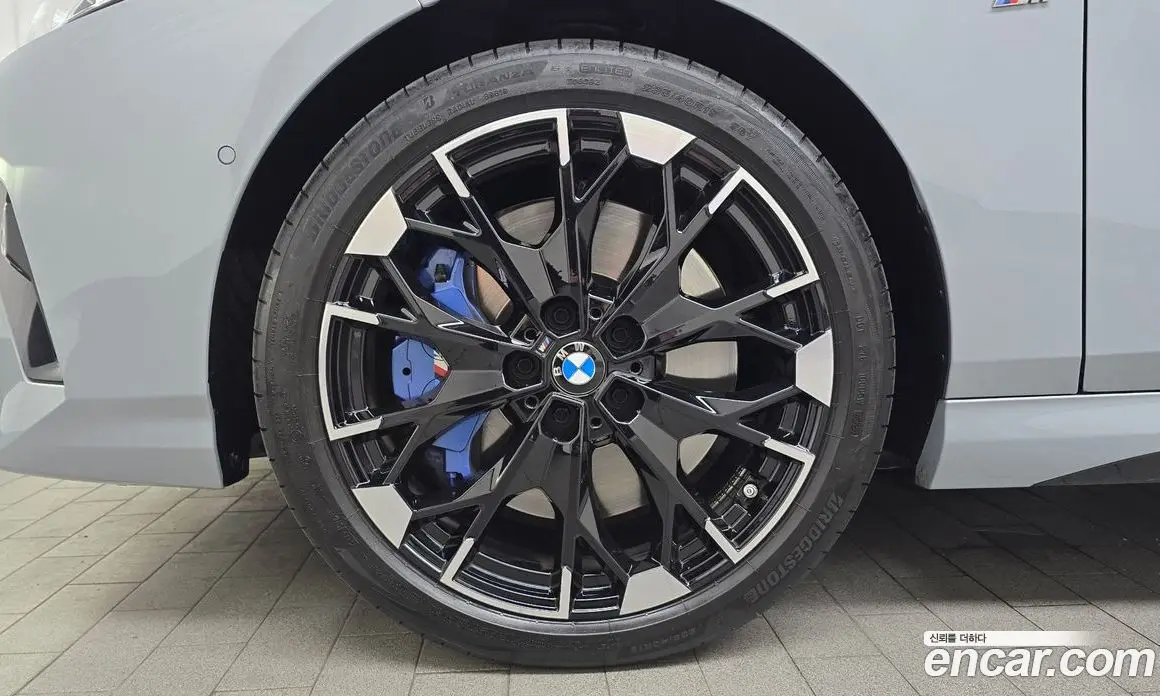 BMW 2 серия 2025 2.0 автомат (гидро), фото 5 BMW 2 серия 2025 2.0 автомат (гидро), фото 5