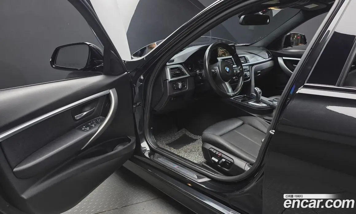 BMW 3 серия 2018 2.0 автомат (гидро), фото 10 BMW 3 серия 2018 2.0 автомат (гидро), фото 10
