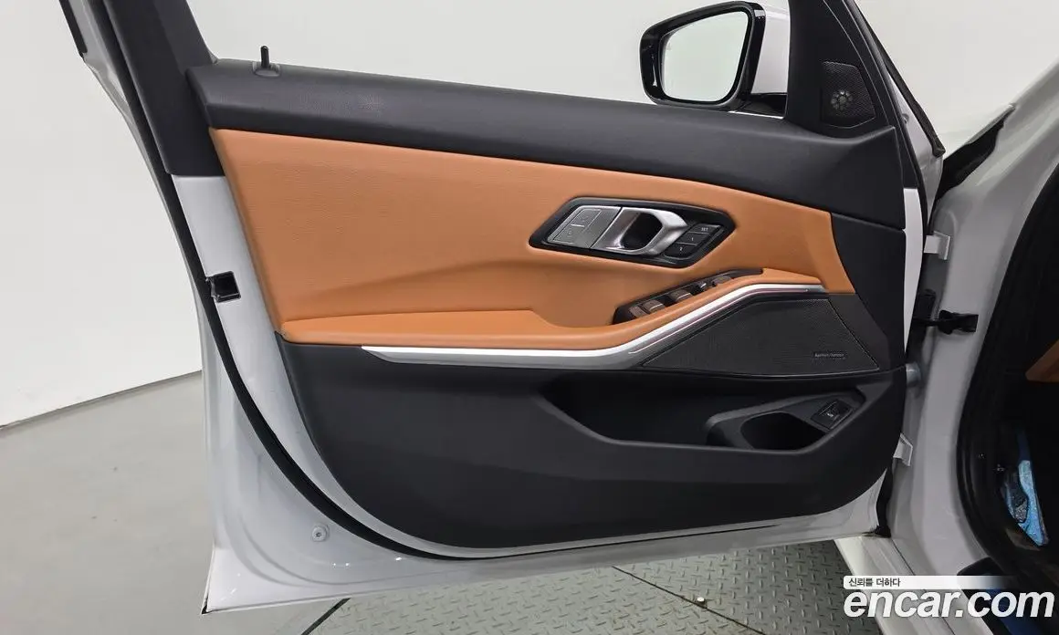 BMW 3 серия 2023 2.0 автомат (гидро), фото 14