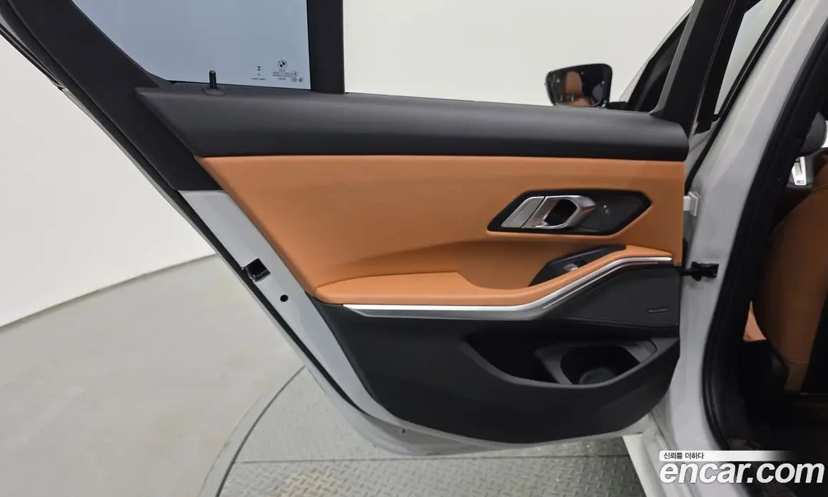 BMW 3 серия 2023 2.0 автомат (гидро), фото 15