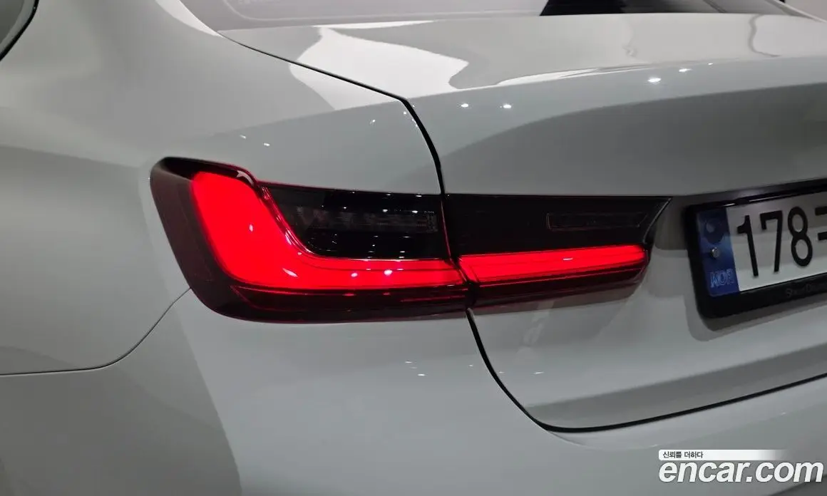BMW 3 серия 2023 2.0 автомат (гидро), фото 9