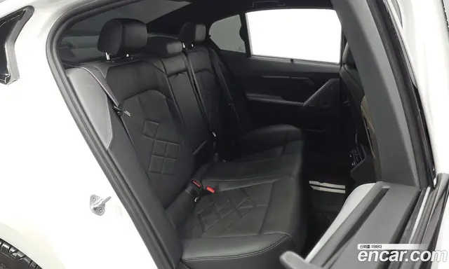 BMW 5 серия 2026 2.0 автомат (гидро), миниатюра 11 BMW 5 серия 2026 2.0 автомат (гидро), миниатюра 11