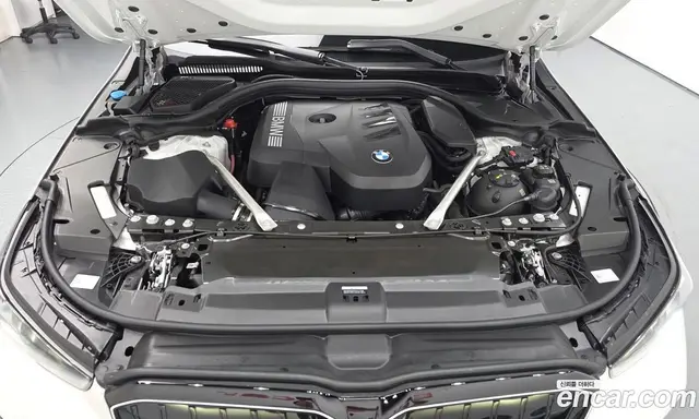 BMW 5 серия 2026 2.0 автомат (гидро), миниатюра 6 BMW 5 серия 2026 2.0 автомат (гидро), миниатюра 6