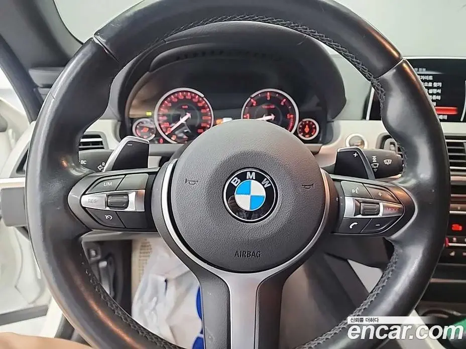 BMW 6 серия 2016 3.0 автомат (гидро), фото 9 BMW 6 серия 2016 3.0 автомат (гидро), фото 9