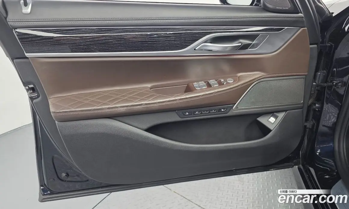 BMW 7 серия 2021 3.0 автомат (гидро), фото 14