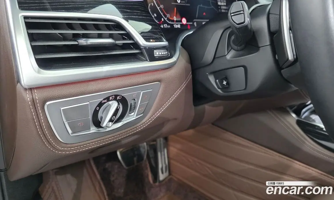 BMW 7 серия 2021 3.0 автомат (гидро), фото 25