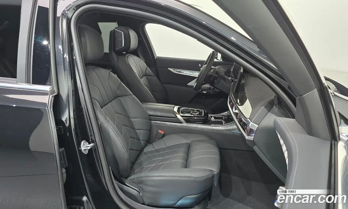 BMW i7 2025 0.3 автомат (гидро), фото 16 BMW i7 2025 0.3 автомат (гидро), фото 16