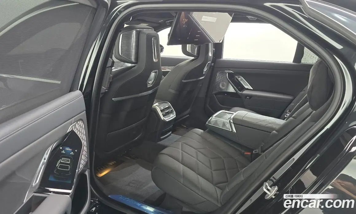 BMW i7 2025 0.3 автомат (гидро), фото 18 BMW i7 2025 0.3 автомат (гидро), фото 18