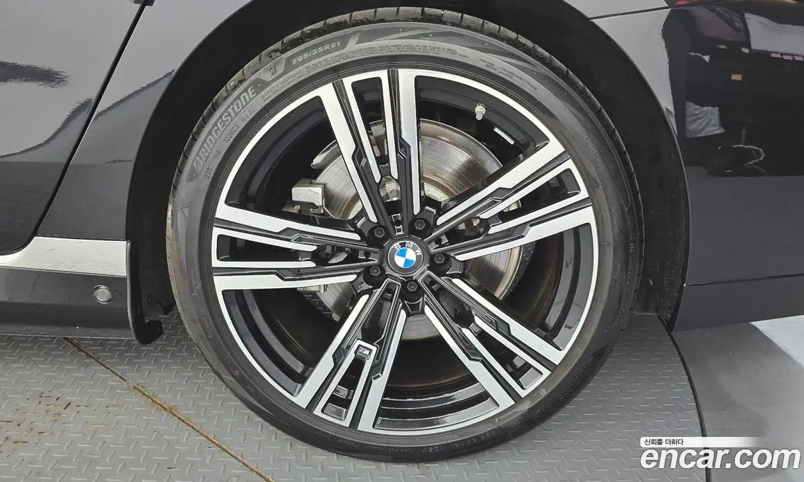 BMW i7 2025 0.3 автомат (гидро), фото 7 BMW i7 2025 0.3 автомат (гидро), фото 7