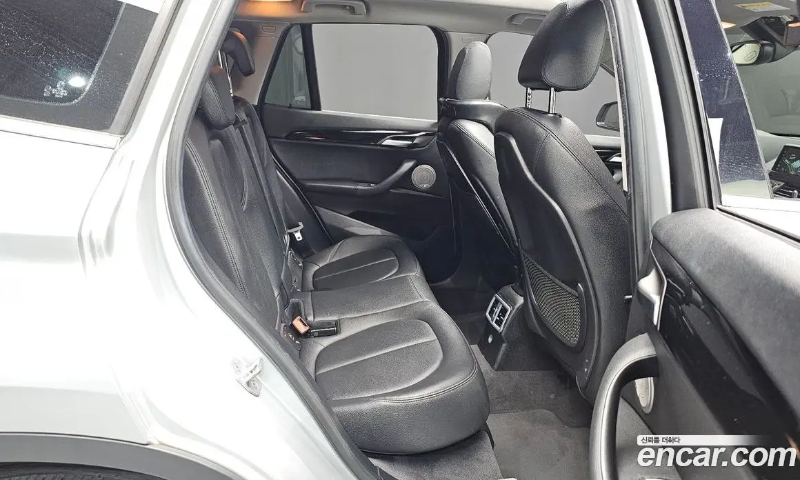 BMW X1 2017 2.0 автомат (гидро), фото 11 BMW X1 2017 2.0 автомат (гидро), фото 11