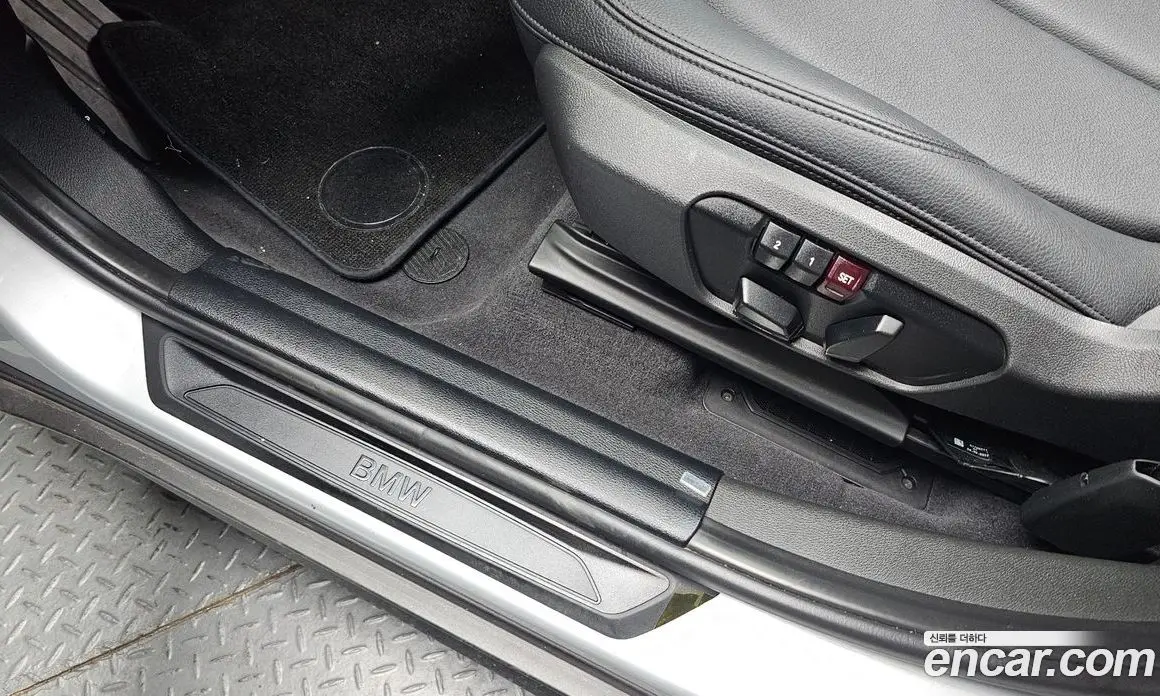 BMW X1 2017 2.0 автомат (гидро), фото 17 BMW X1 2017 2.0 автомат (гидро), фото 17