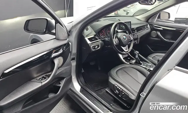 BMW X1 2017 2.0 автомат (гидро), миниатюра 10 BMW X1 2017 2.0 автомат (гидро), миниатюра 10