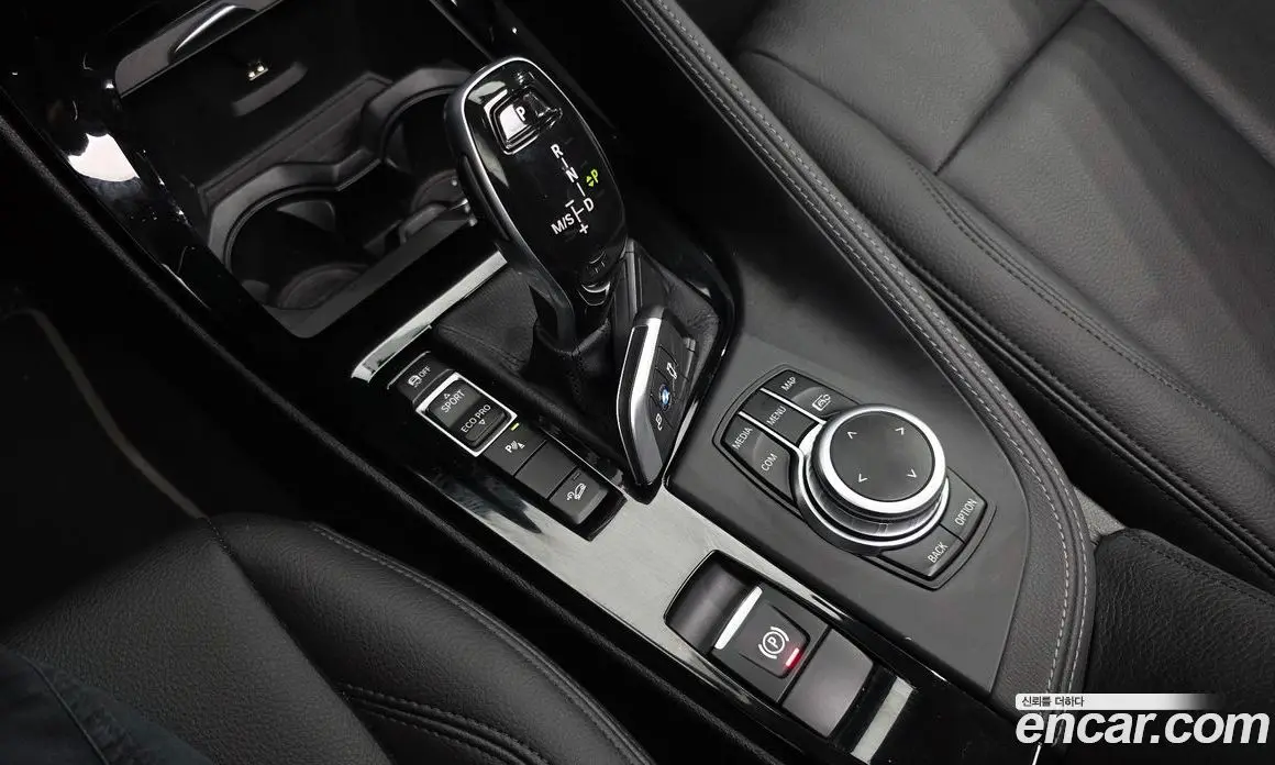 BMW X1 2022 2.0 автомат (гидро), фото 11