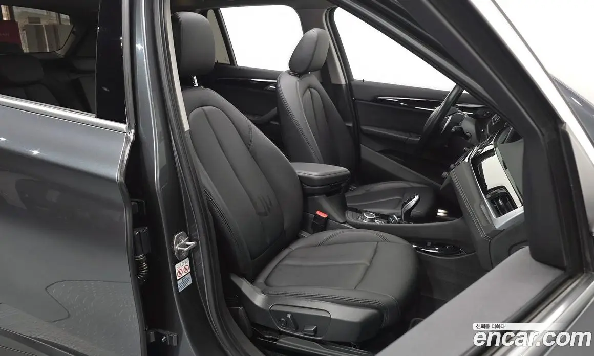 BMW X1 2022 2.0 автомат (гидро), фото 15
