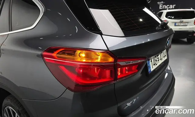 BMW X1 2022 2.0 автомат (гидро), миниатюра 8