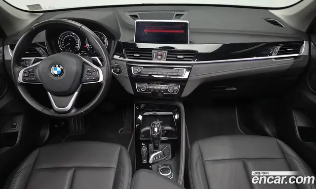 BMW X1 2022 2.0 автомат (гидро), миниатюра 9