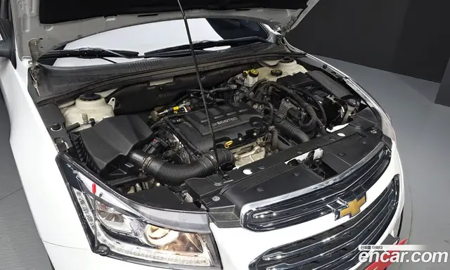 Chevrolet Cruze 2015 1.4 автомат (гидро), миниатюра 6 Chevrolet Cruze 2015 1.4 автомат (гидро), миниатюра 6