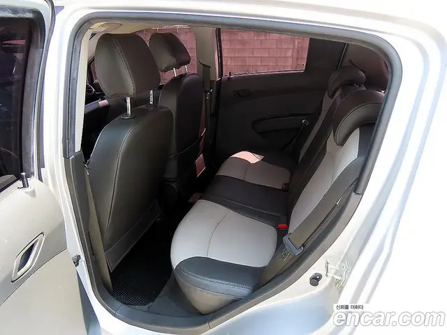Chevrolet Spark 2011 1.0 автомат (гидро), миниатюра 6 Chevrolet Spark 2011 1.0 автомат (гидро), миниатюра 6
