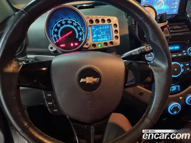 Chevrolet Spark 2012 1.0 автомат (гидро), миниатюра 11